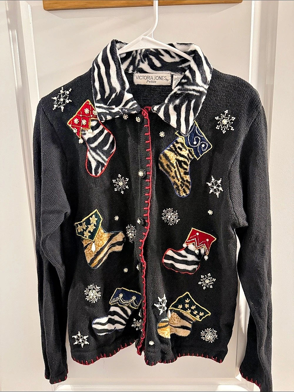 Vintage 90s Victoria Jones Embellished Animal Print Christmas Sweater Cardigan